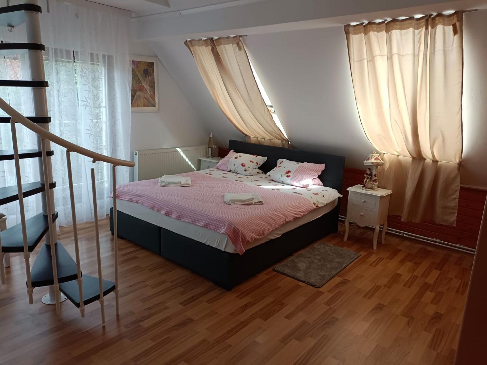 Pension Donaublick Grein 2 In Stifterstrasse19. المظهر الخارجي الصورة